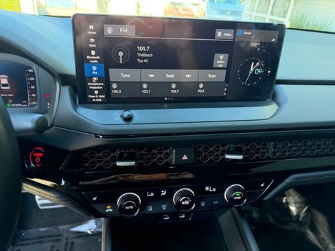 Used 2023 Honda Accord Sport image 22