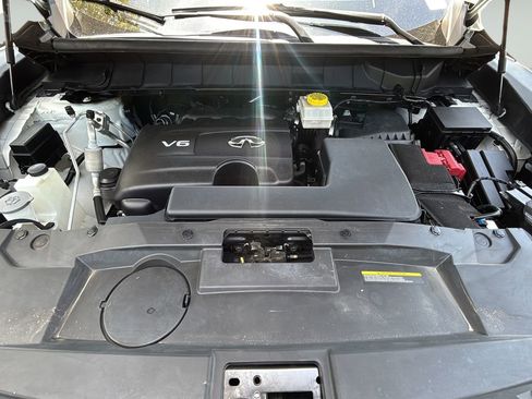 Used 2023 INFINITI QX60 Sensory AWD/4WD image 9