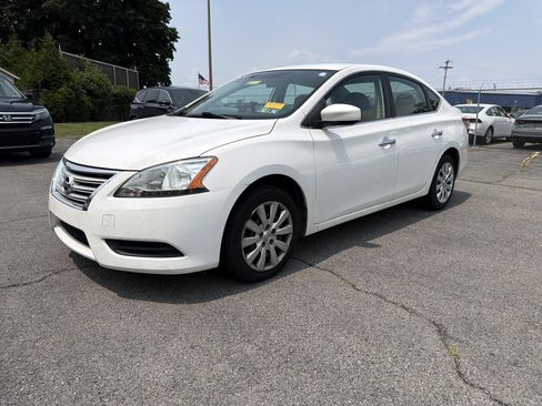 Used 2015 Nissan Sentra SV FWD image 3