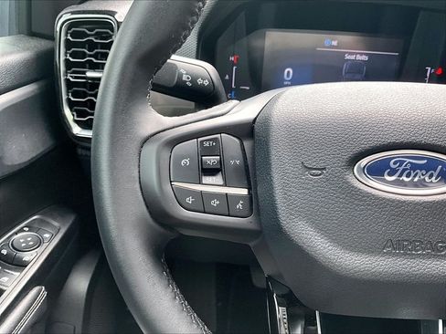 Used 2025 Ford Ranger XLT w/ Equipment Group 301A High AWD/4WD image 19