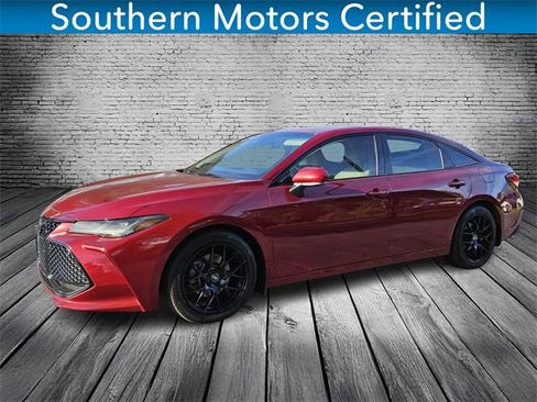 Used 2020 Toyota Avalon Limited image 1