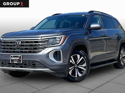Used 2024 Volkswagen Atlas SE FWD image 1