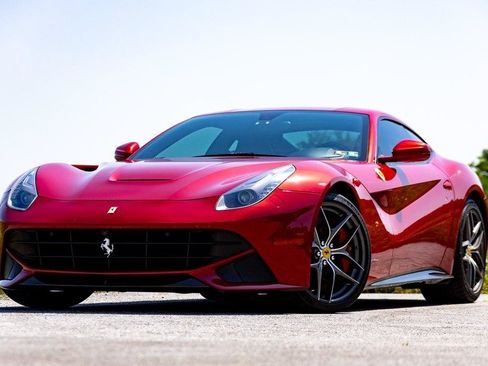 Used 2015 Ferrari F12 Berlinetta RWD image 1