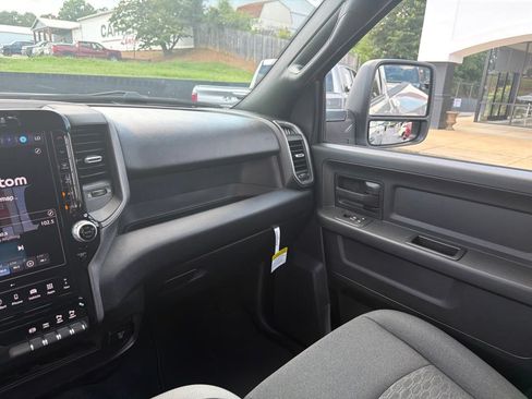 New 2026 RAM 3500 Tradesman AWD/4WD image 24