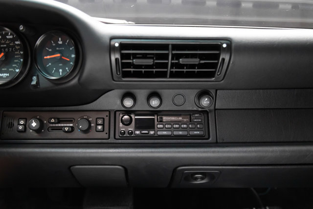 Used 1995 Porsche 911 Carrera RWD image 8