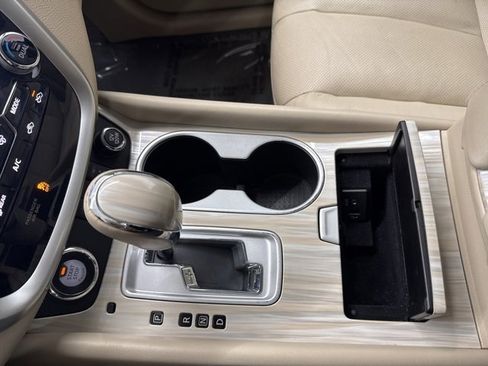 Used 2017 Nissan Murano SL image 38