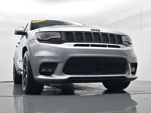 Used 2018 Jeep Grand Cherokee SRT AWD/4WD image 58