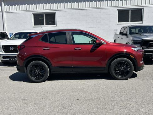 Used 2024 Buick Encore GX Sport Touring AWD/4WD image 2