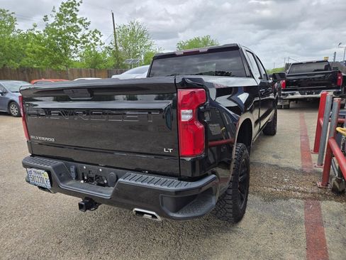 Used 2022 Chevrolet Silverado 1500 LT Trail Boss image 4
