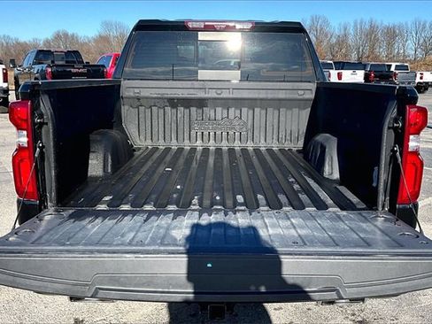 Used 2024 Chevrolet Silverado 1500 High Country w/ Technology Package image 7