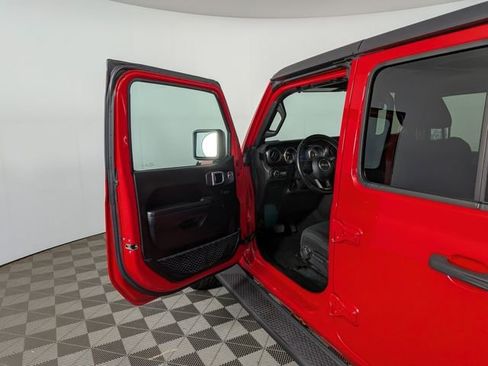 Used 2020 Jeep Wrangler Unlimited Sport image 15