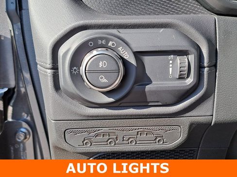 Used 2024 Jeep Gladiator Rubicon image 13