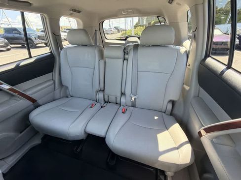 Used 2011 Toyota Highlander Limited w/ Tow Pkg AWD/4WD image 21