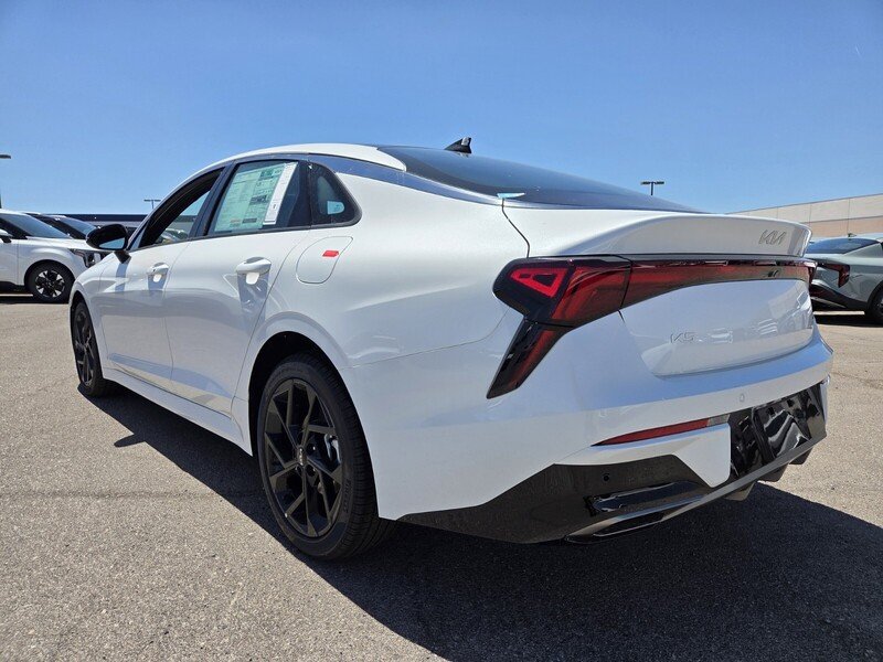 New 2026 Kia K5 GT-Line w/ GT-Line Premium Package FWD image 4