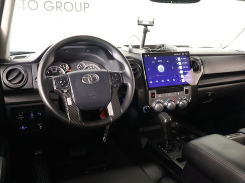 Used 2016 Toyota Tundra SR5 w/ SR5 Upgrade Package AWD/4WD image 2