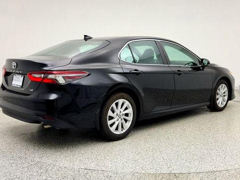 Used 2023 Toyota Camry LE image 5