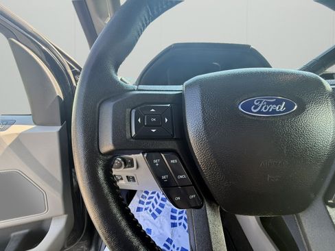 Used 2019 Ford F150 XLT w/ Equipment Group 302A Luxury AWD/4WD image 21