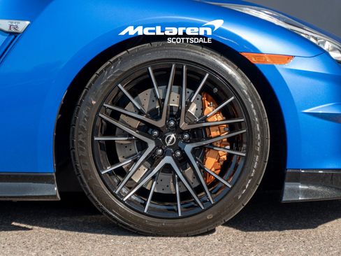 Used 2024 Nissan GT-R w/ Floor Mat Package AWD/4WD image 36