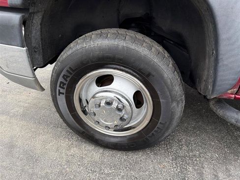 Used 2004 Chevrolet Silverado 3500 LT w/ Heavy-Duty Power Package image 26