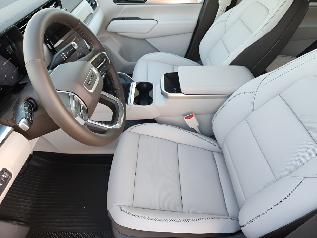 New 2027 GMC Terrain Denali w/ LPO, Floor Liner Package AWD/4WD image 8