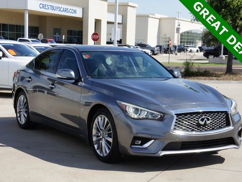 Used 2019 INFINITI Q50 Luxe w/ Essential Package (3.0T Luxe) image 4