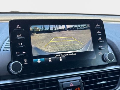 Used 2019 Honda Accord Sport image 18
