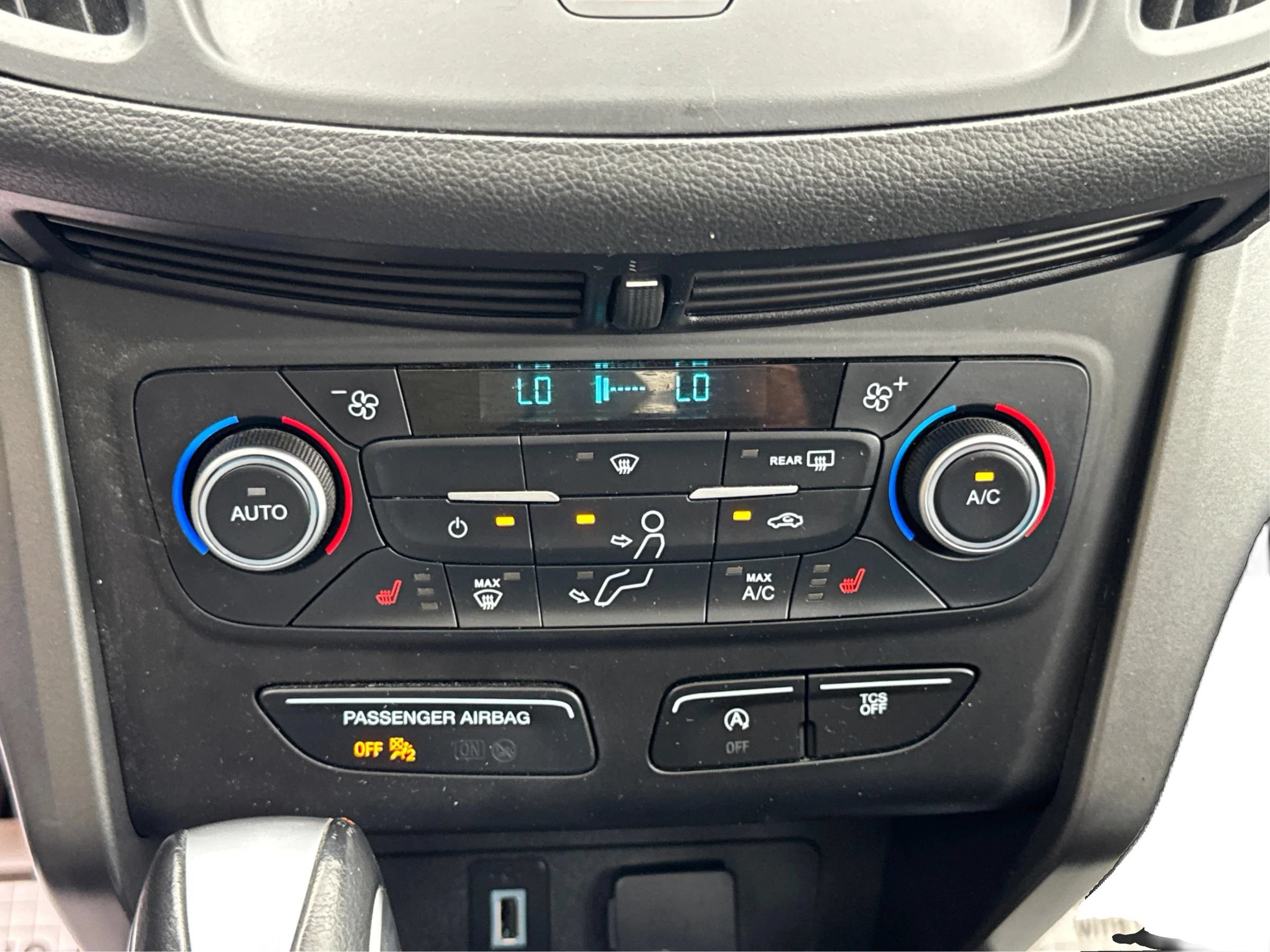 Used 2018 Ford Escape SEL AWD/4WD image 29