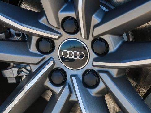 New 2025 Audi Q3 2.0T Premium image 15