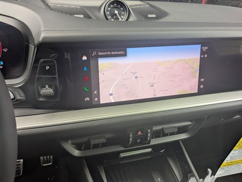 Certified 2025 Porsche Cayenne S AWD/4WD image 20