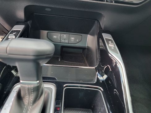 Used 2024 Kia Sorento SX FWD image 20