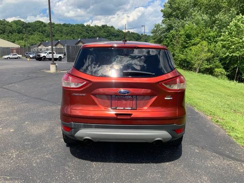 Used 2015 Ford Escape SE AWD/4WD image 9