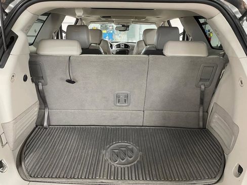Used 2014 Buick Enclave Premium image 18