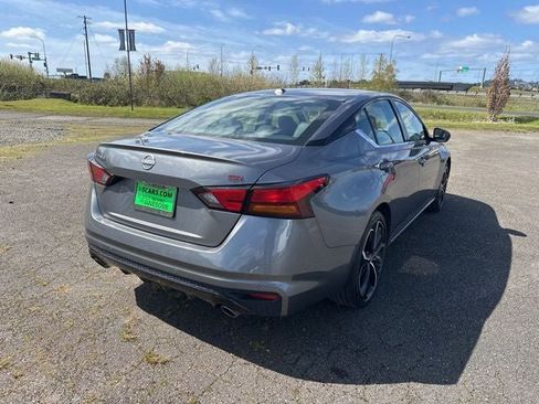 Used 2024 Nissan Altima 2.5 SR FWD image 5