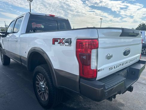 Used 2017 Ford F250 King Ranch w/ King Ranch Ultimate Package AWD/4WD image 5