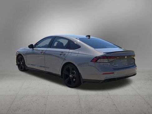 Used 2023 Honda Accord Sport image 4