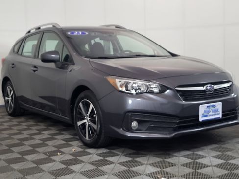 Used 2023 Subaru Impreza Premium image 3