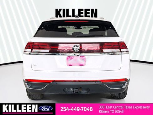 Used 2025 Volkswagen Atlas Cross Sport SE image 7