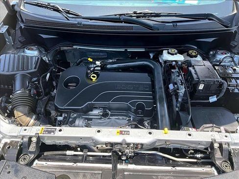 Used 2023 Chevrolet Equinox LS FWD image 11