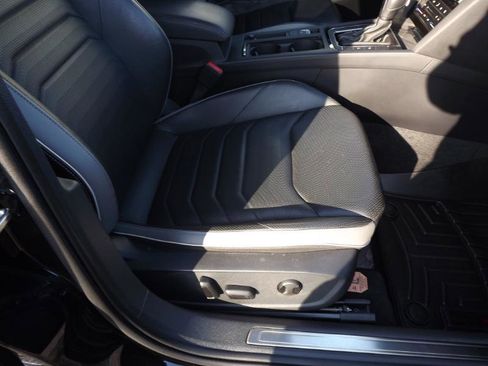 Used 2021 Volkswagen Arteon SEL R-Line image 38