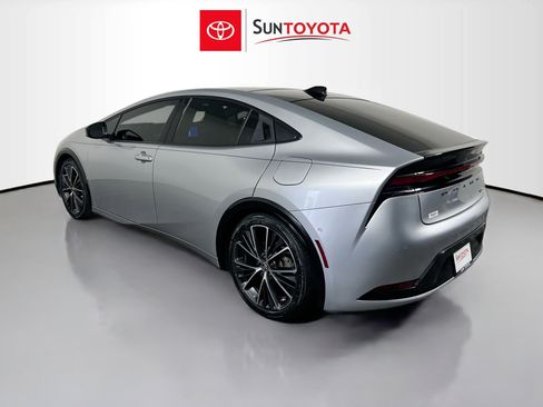 Used 2024 Toyota Prius Limited w/ Limited Premium Package FWD image 6