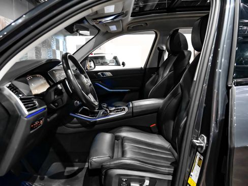 Used 2020 BMW X7 xDrive40i w/ Premium Package AWD/4WD image 4