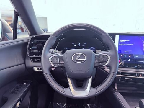 Used 2025 Lexus RX 350 Premium w/ Accessory Package AWD/4WD image 18