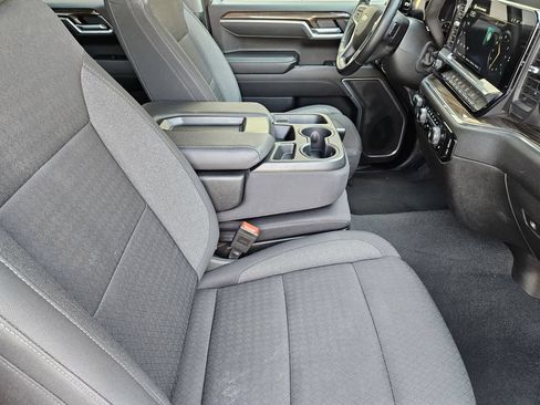 Used 2025 Chevrolet Silverado 1500 LT RWD image 11