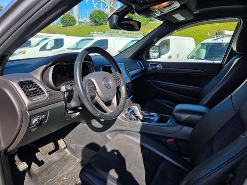 Used 2020 Jeep Grand Cherokee Altitude AWD/4WD image 14