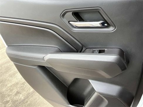 Used 2023 Chevrolet Colorado LT w/ LT Convenience Package II image 18