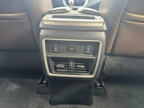 Used 2015 Nissan Murano Platinum w/ Platinum Technology Package image 28