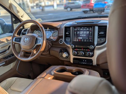 Used 2021 RAM 1500 Laramie image 15
