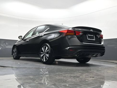 Used 2022 Nissan Altima 2.5 SL FWD image 31