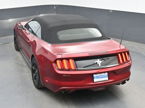 Used 2017 Ford Mustang Convertible RWD image 33