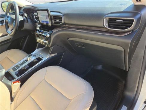 Used 2022 Ford Explorer Limited w/ Equipment Group 301A image 23